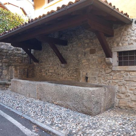 La Casa Di Tina - Civenna Villa Екстериор снимка